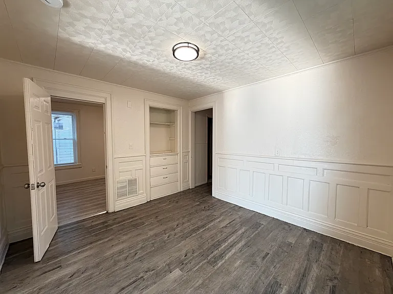67 Barton St #2 — Photo 20