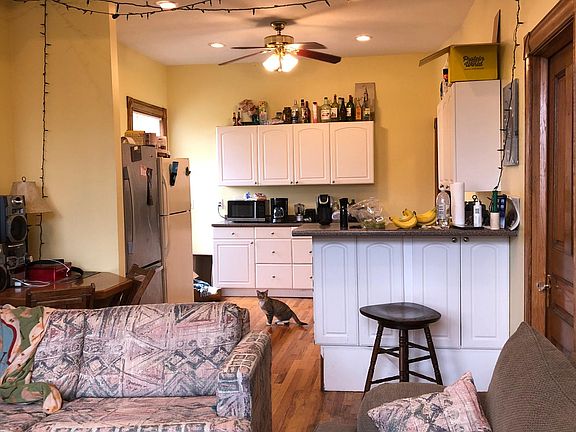 4th image of 217 8th Ave SE APT C