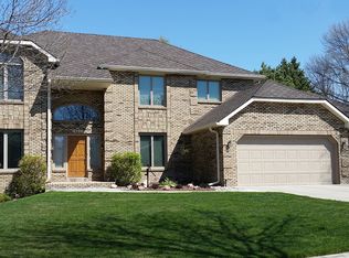 8130 Dorset Dr, Lincoln, NE 68510