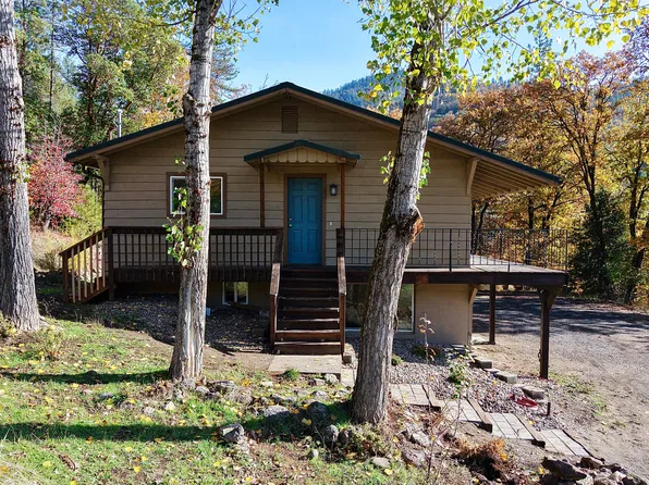 5015 Highway 227, Trail, OR 97541