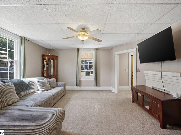 2nd image of 5 Geer St