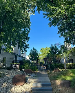 1604 Hood Rd #E — Photo 23