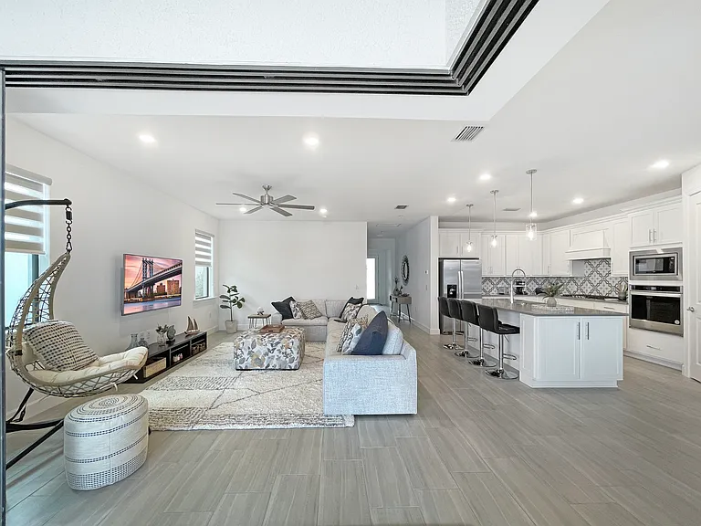 2057 Yellowfin Cir — Photo 10