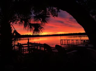 22 Paradise Point Rd, Shalimar, FL 32579