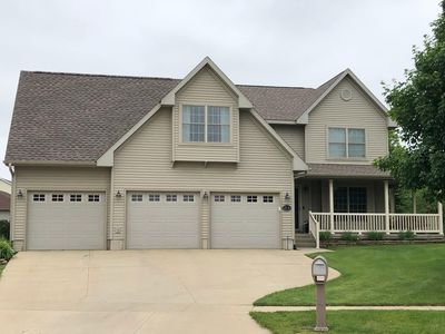 1790 North Dr, Ely, IA, 52227