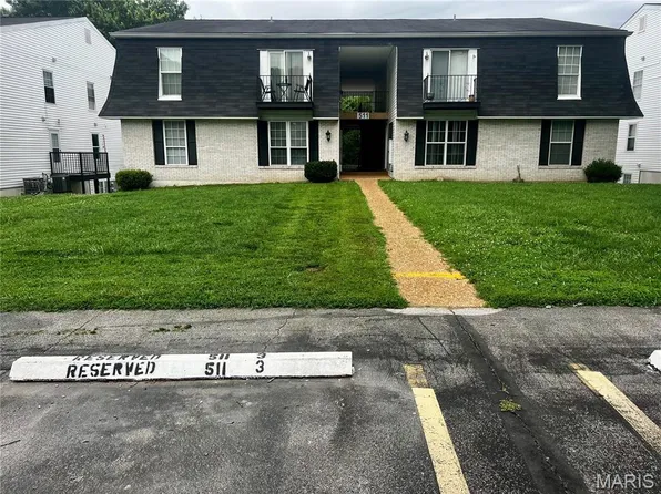 511 Monroe St APT 3, Pacific, MO 63069