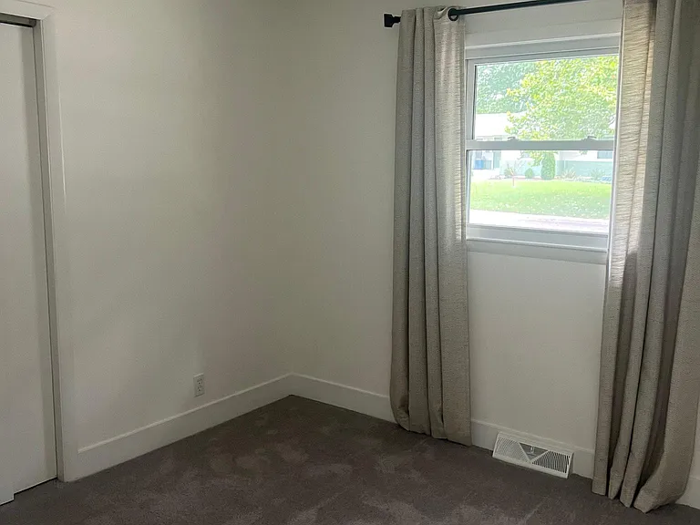 101 Dundee Dr — Photo 9