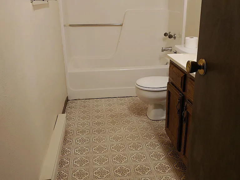 191 Lynch St — Photo 5