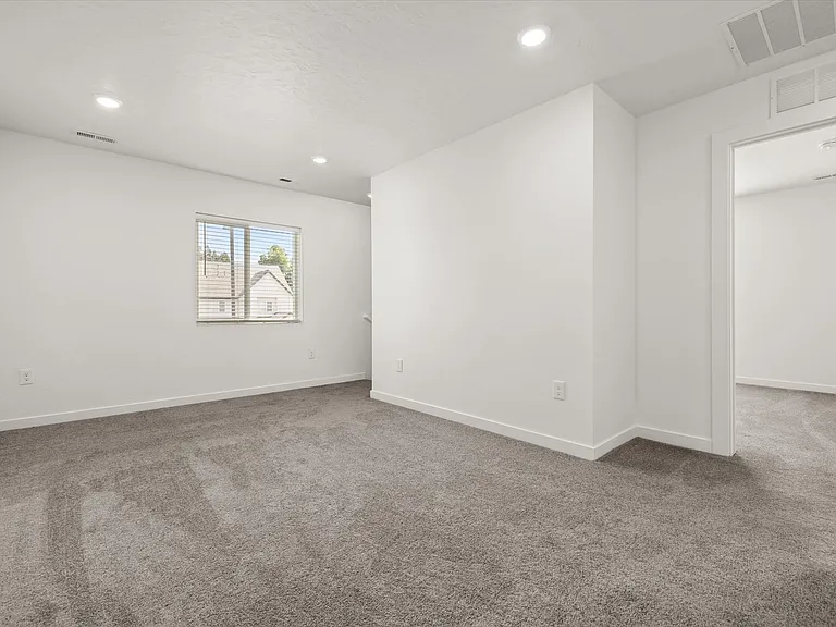1845 N Black Cyprus Ave — Photo 14