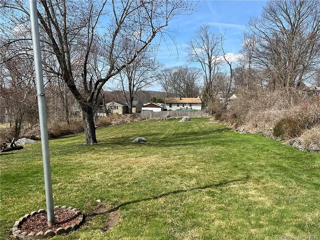 1 bed, 1.0 bath, 700 sqft, $1,400 — Photo 2