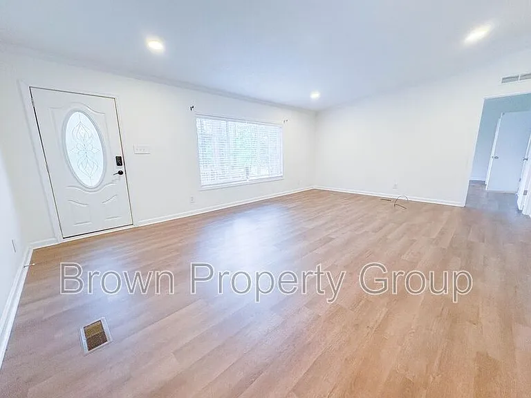 60 Gamache Ln — Photo 2