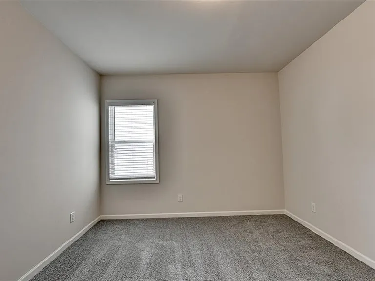 1854 Westfall Lndg — Photo 57