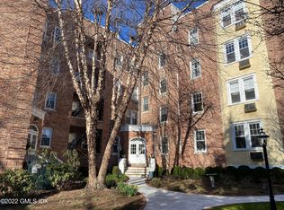 169 Mason St APT 1F, Greenwich, CT 06830