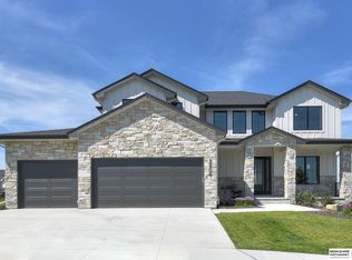 3808 S 211th St, Elkhorn, NE 68022