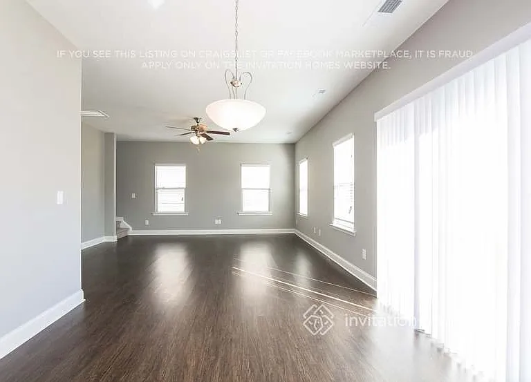 5318 Roberta Crossing Dr — Photo 3