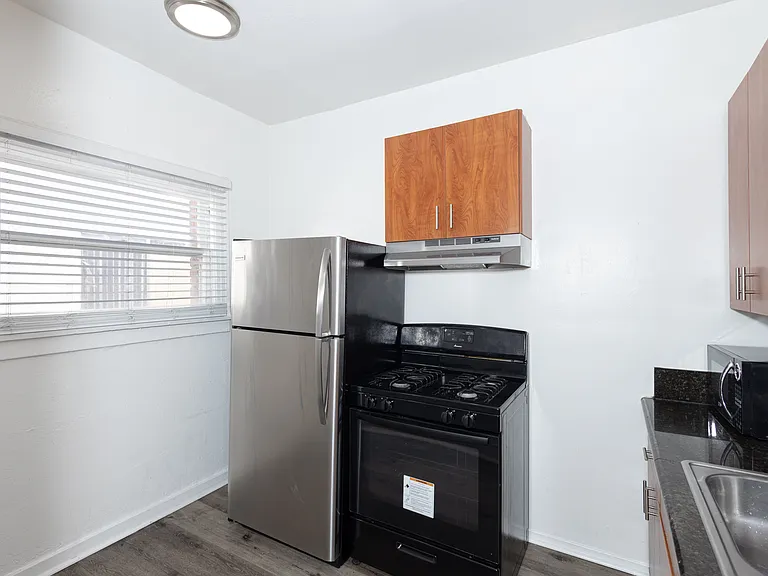 Berendo Lofts LLC — Photo 31