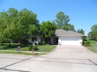 1109 Willowcreek Ln, Columbia, MO 65203