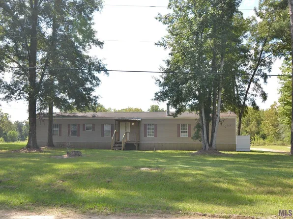 8083 Carver Rd, Saint Francisville, LA 70775