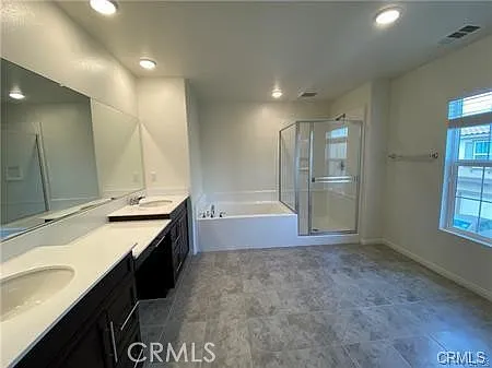 5945 Silveira St — Photo 14