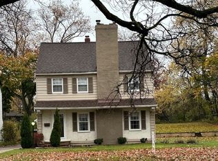 16633 Lomond Blvd, Shaker Heights, OH 44120