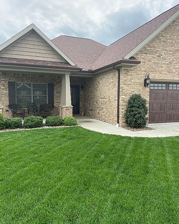 1st image of 4034 Mayflower Dr