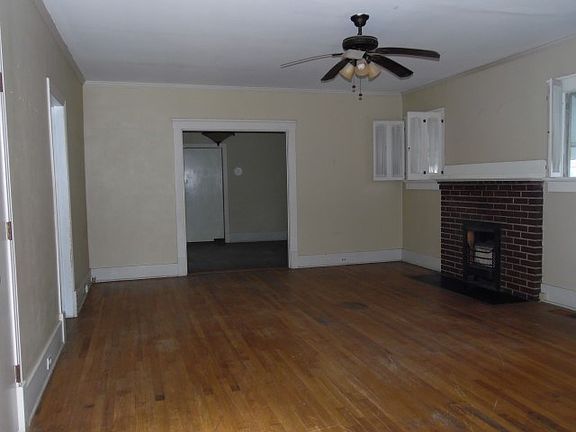 2nd image of 1107 National St