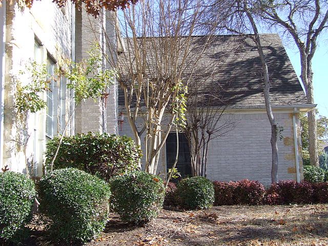 2nd image of 2220 Fernspring Dr
