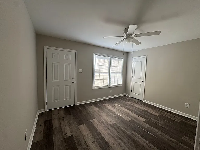 1114 Carroll St — Photo 6
