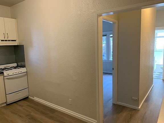 5th image of 316 Oakland Ave Unit 3