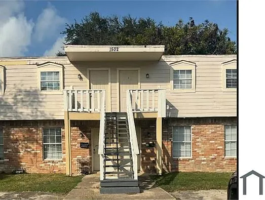 1502 Oleander Dr #A — Photo 2