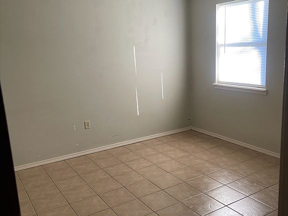 5th image of 126 E 11th St