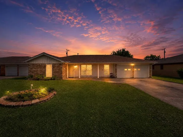 2514 16th Ave N, Texas City, TX 77590