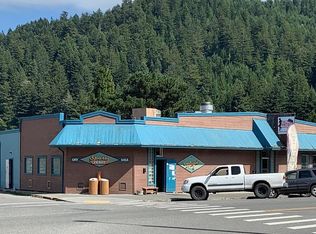 70 Wildwood Ave, Rio Dell, CA 95562