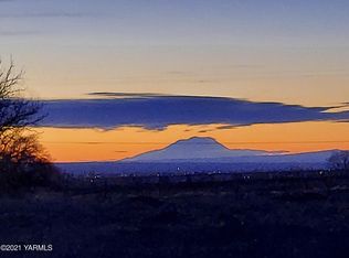 305 Lower County Line Rd, Prosser, WA 99350