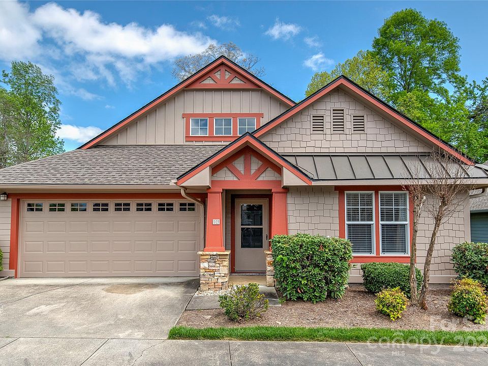 1st image of 34 Gray Wolf Ln