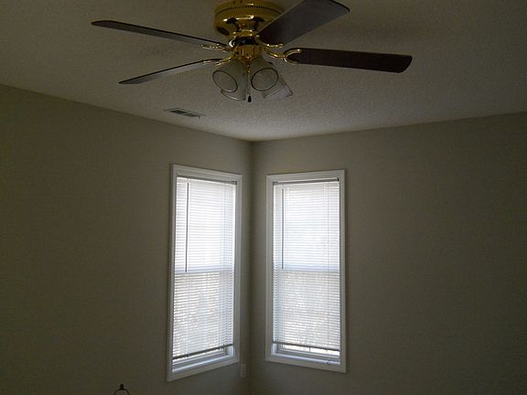 Ceiling fans in all bedrooms and living room
