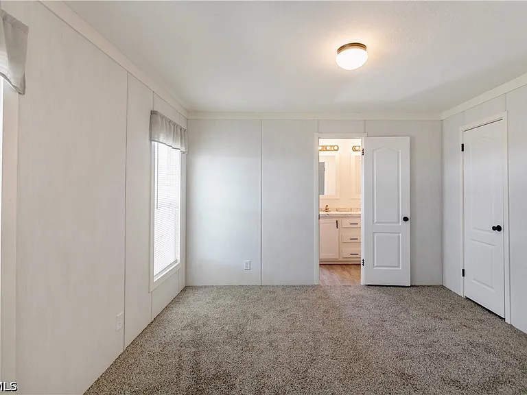 4944 Porky Ln — Photo 16