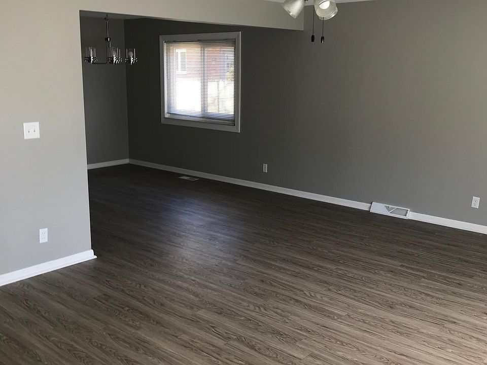 1st image of 435 E Woodlawn Pl