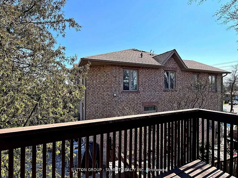 3485 Cawthra Rd — Photo 41