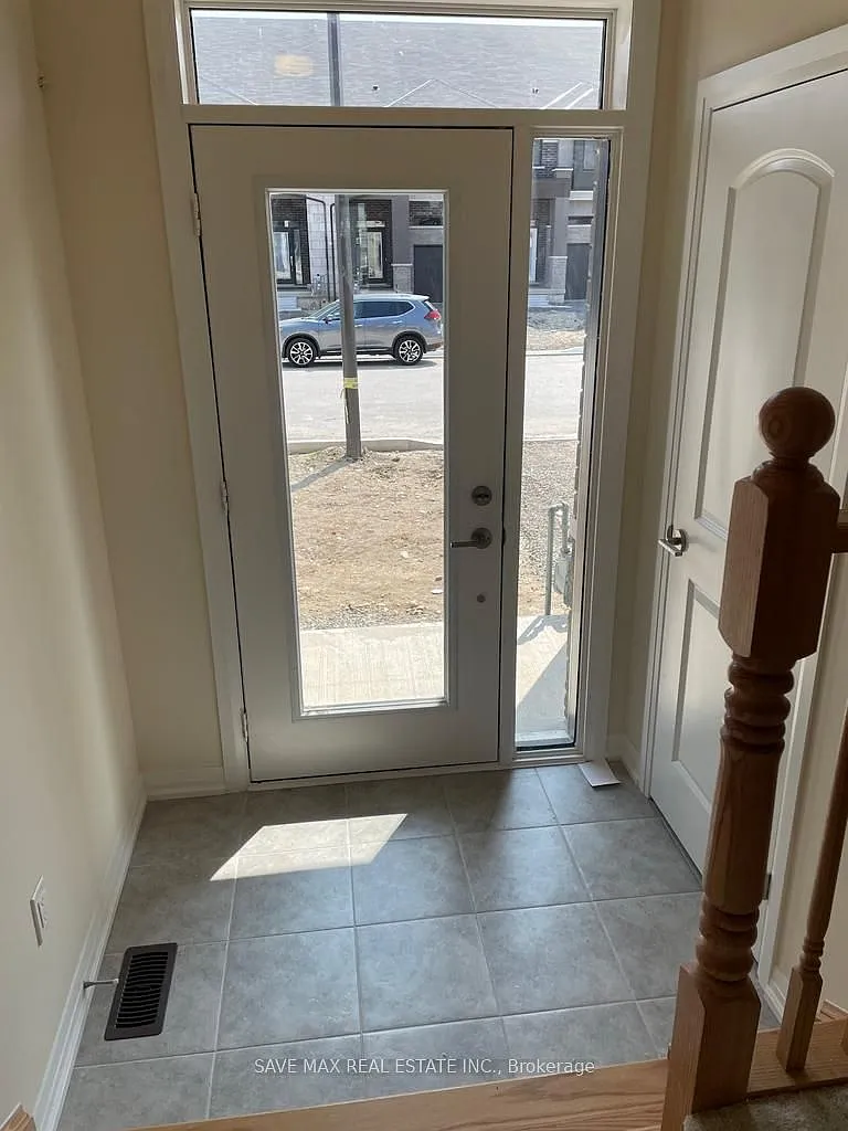 3 bed, $2,600 — Photo 3