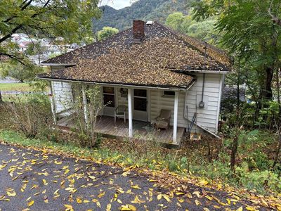 713 Circle Dr, Mullens, WV, 25882