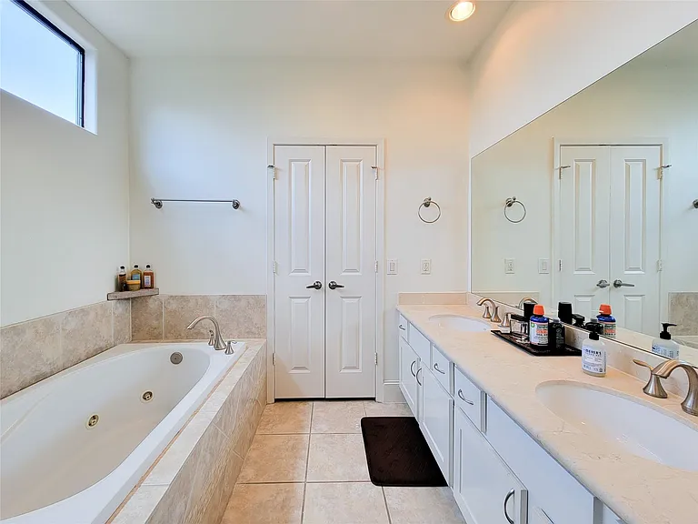 403 Jackson Hill St — Photo 39