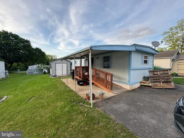 125 Big Spring Ter, Newville, PA 17241