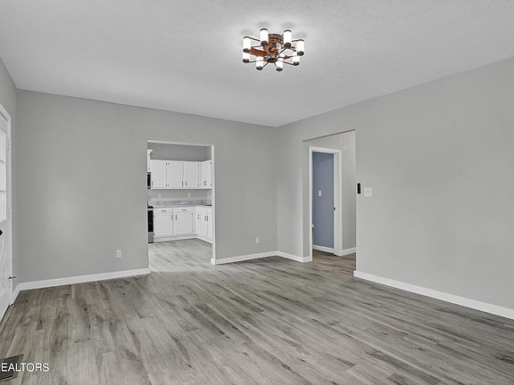 5th image of 3100 Forestdale Ave