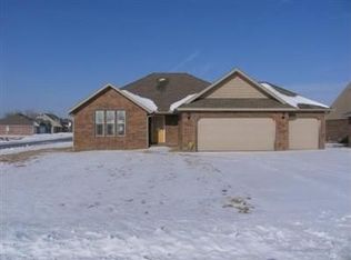 189 N Sparrow Ln, Willard, MO 65781