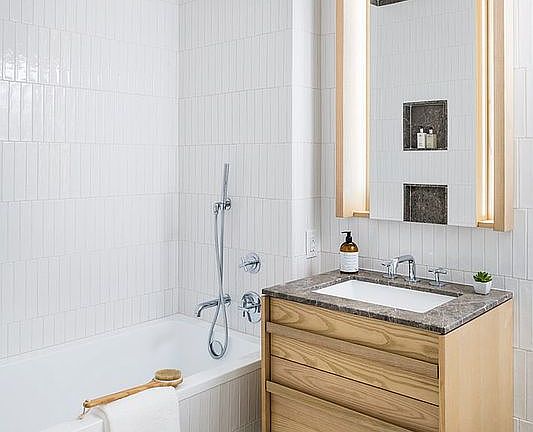 5th image of 2218 Jackson Ave Unit Penthouse 10