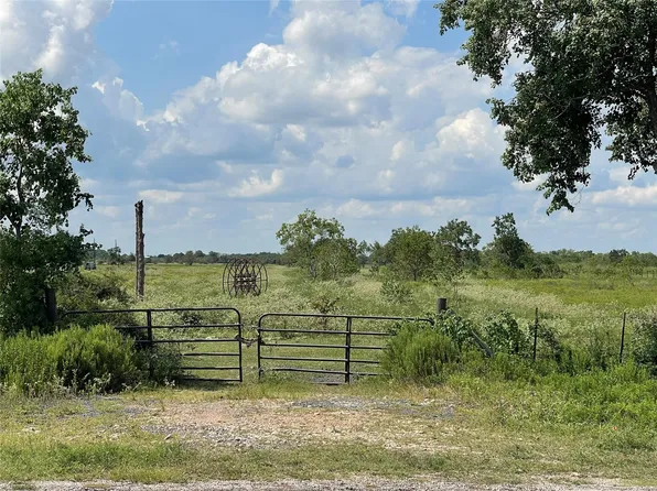 5328 Fm 3013 Rd, Sealy, TX 77474
