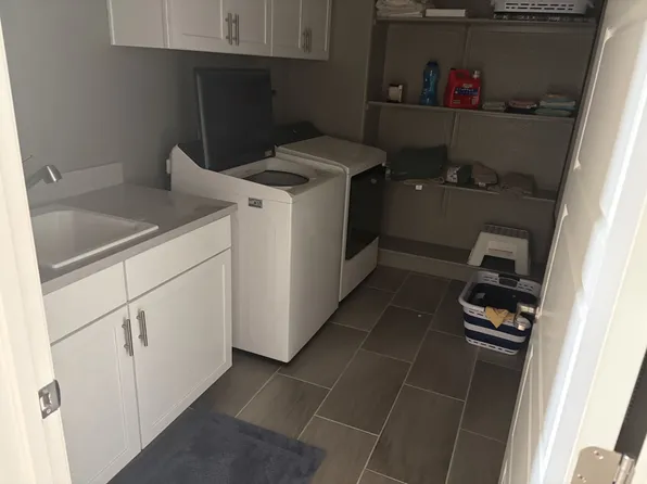 5819 Waterstone St, Sacramento, CA 95835