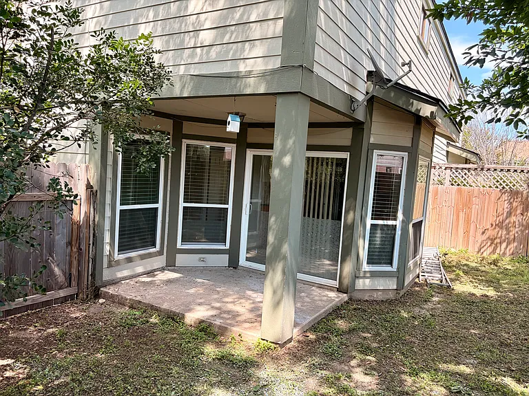 8301 Bradford Edward Cv — Photo 14