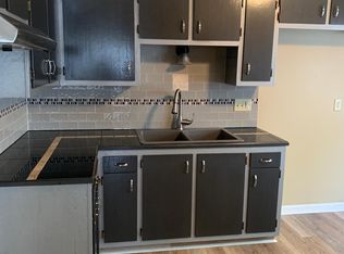 5803 N 76th St, Milwaukee, WI 53218